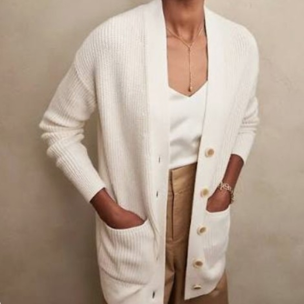 Banana Republic Cream Ribbed Button-Front Cardigan